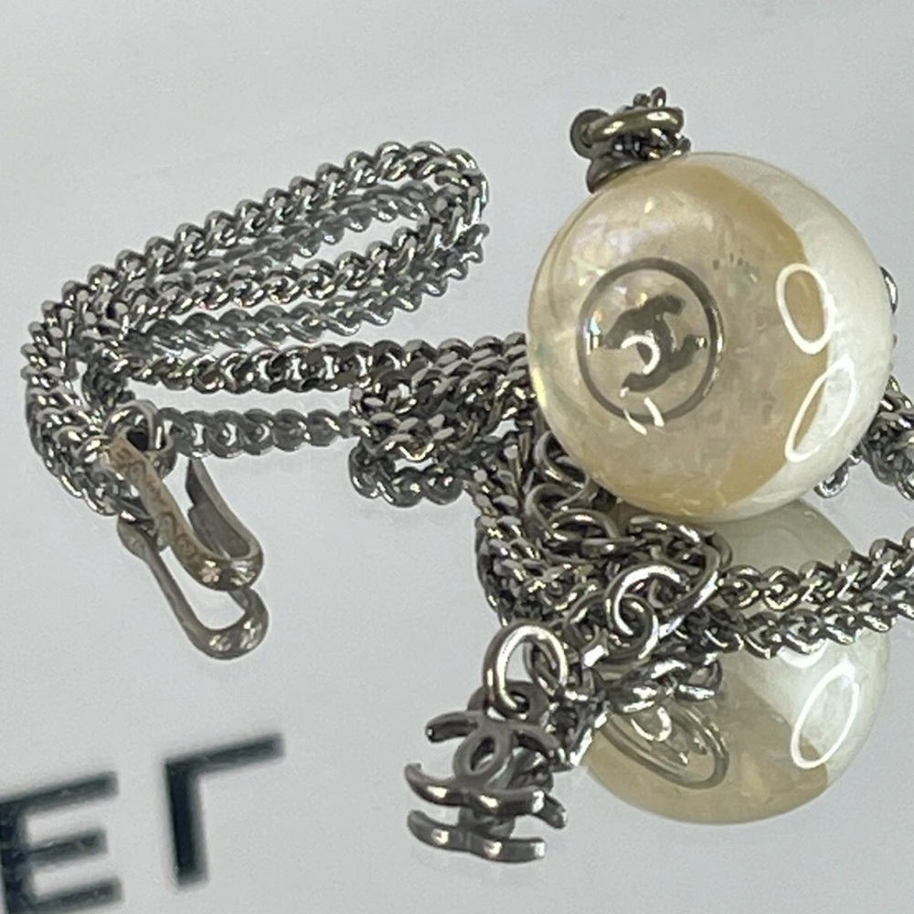 CHANEL Two-Tone Pendant Necklace - Picture 6 of 9